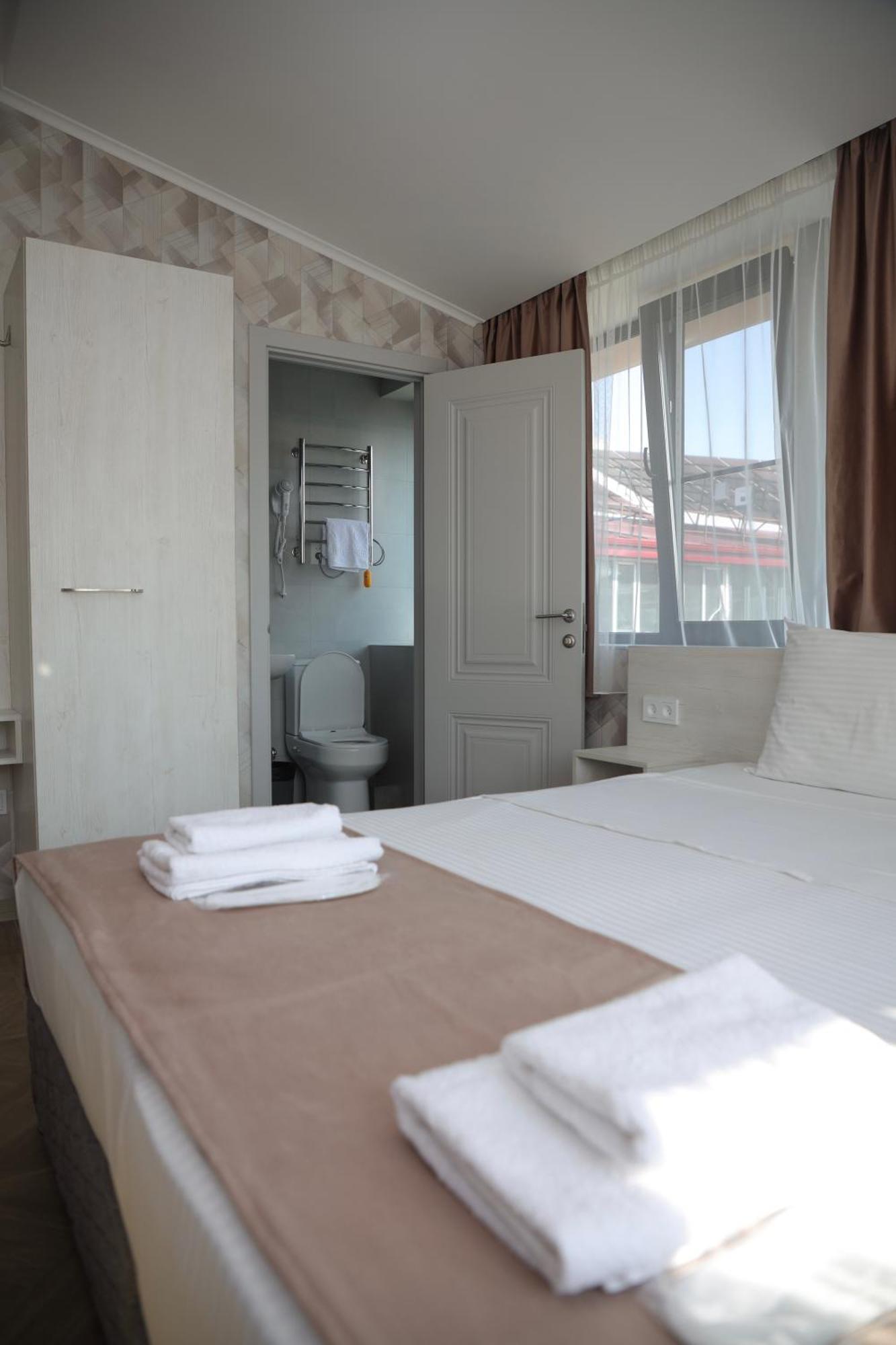 Chief Hotel Giumri Zewnętrze zdjęcie