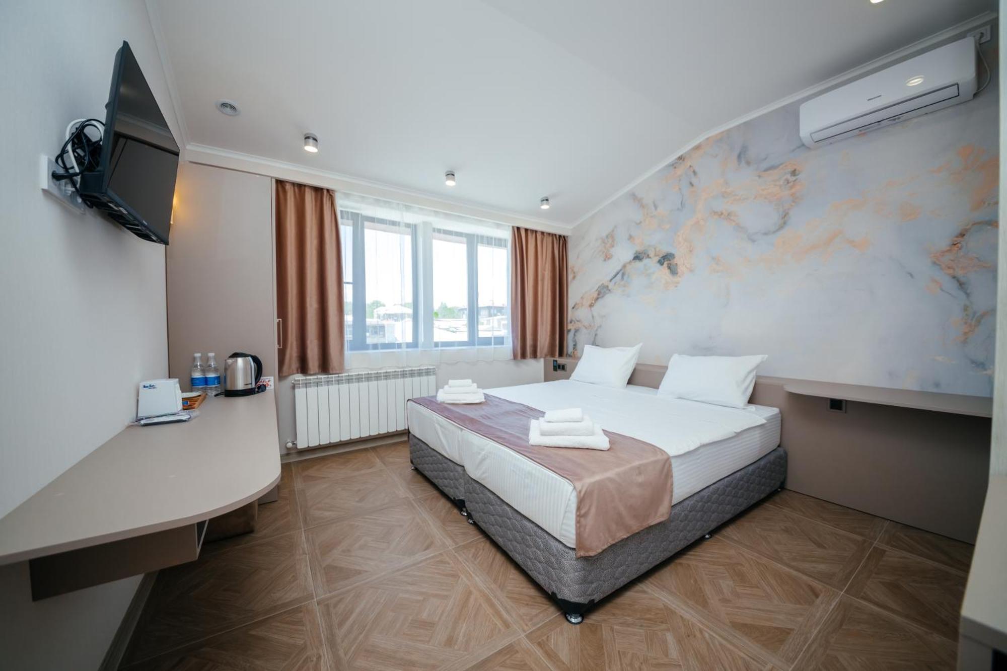 Chief Hotel Giumri Zewnętrze zdjęcie