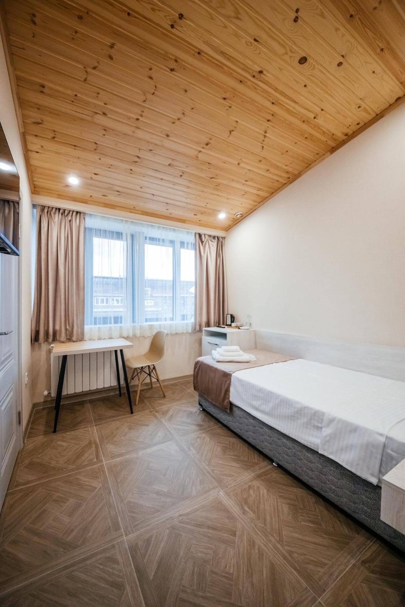 Chief Hotel Giumri Zewnętrze zdjęcie